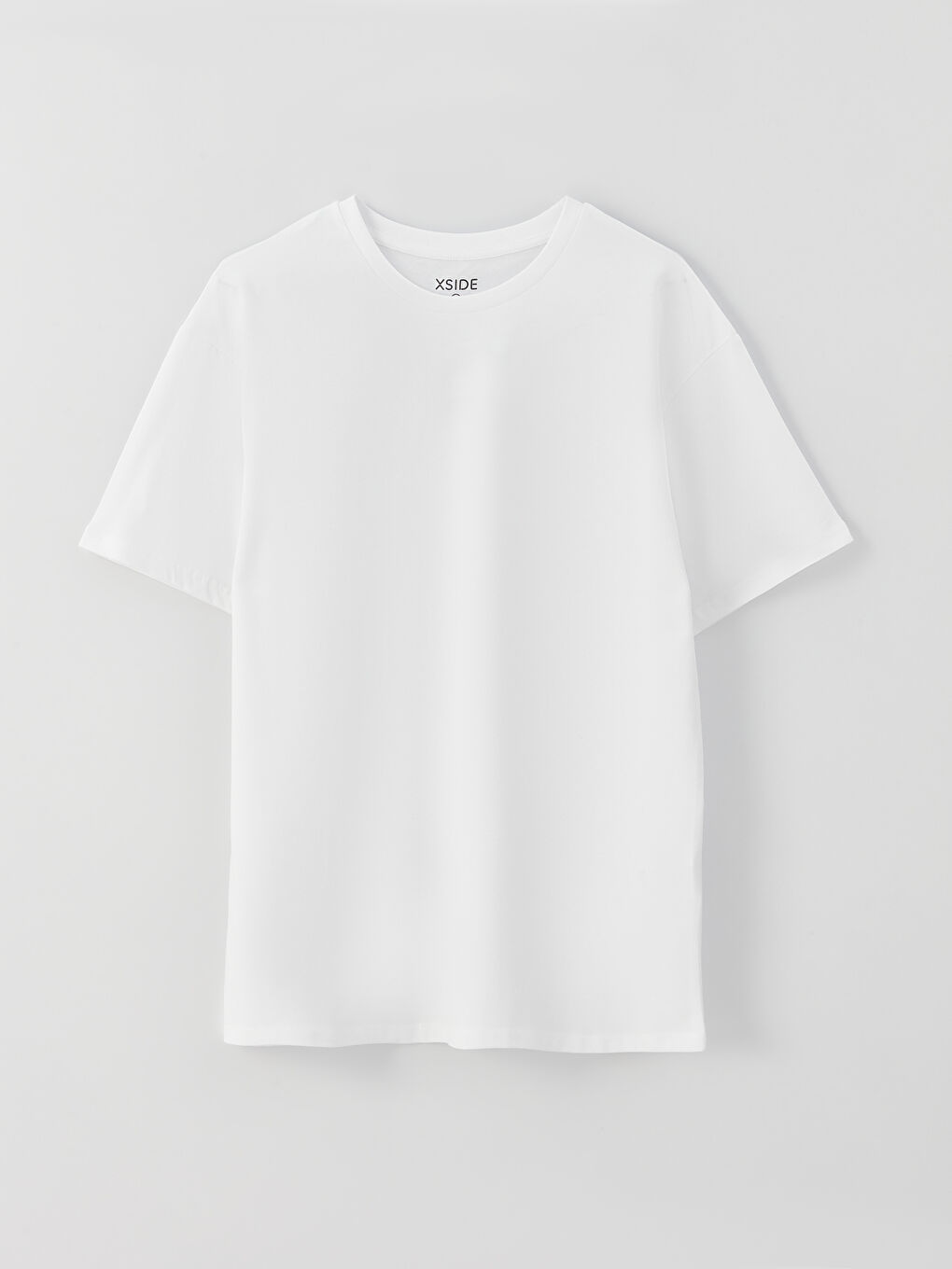 Beyaz Bisiklet Yaka Düz Kısa Kollu Kadın Tişört-5