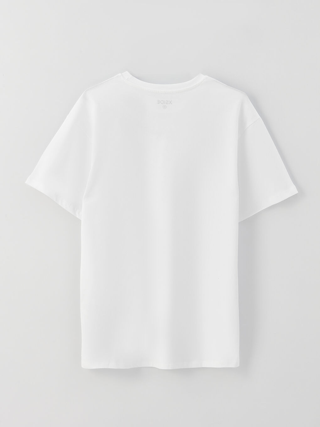 Beyaz Bisiklet Yaka Düz Kısa Kollu Kadın Tişört-6