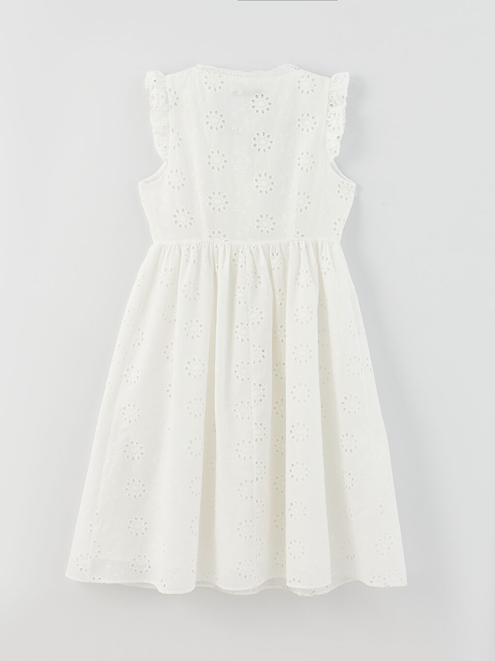 Beyaz V Yaka Kendinden Desenli Brode Kadın Elbise-6