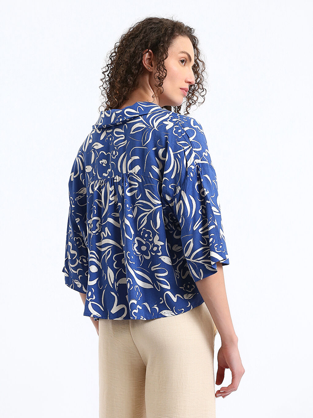 LCW Vision Chemise Oversize à Manches Courtes à Motifs pour Femmes -S3EU87Z8-LQQ