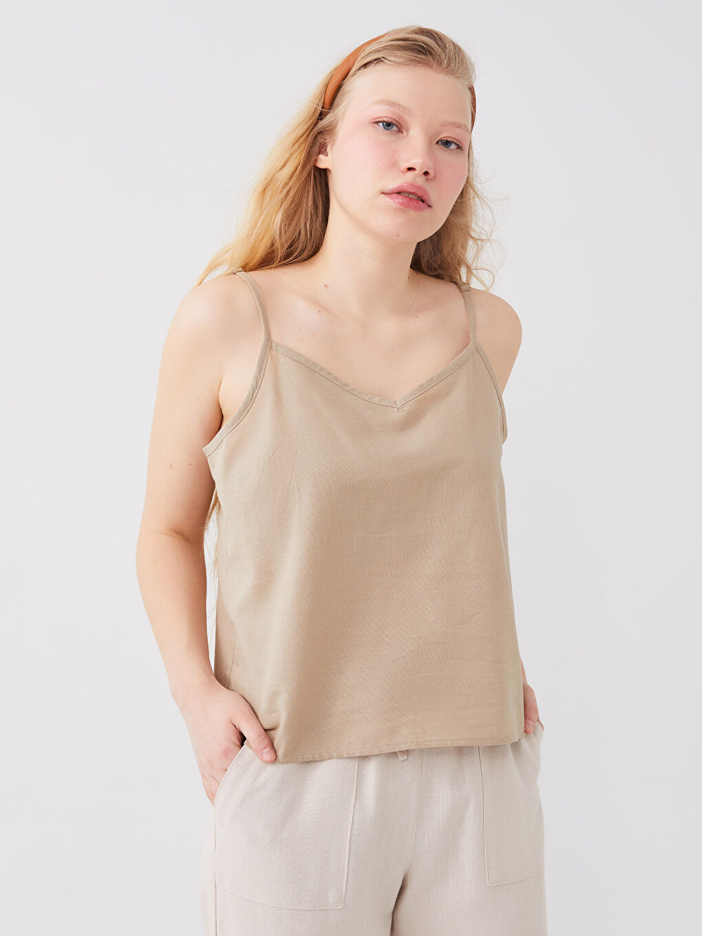 Әйелдерге арналған зығыр қоспасы v жағалы бауы бар блузка-1