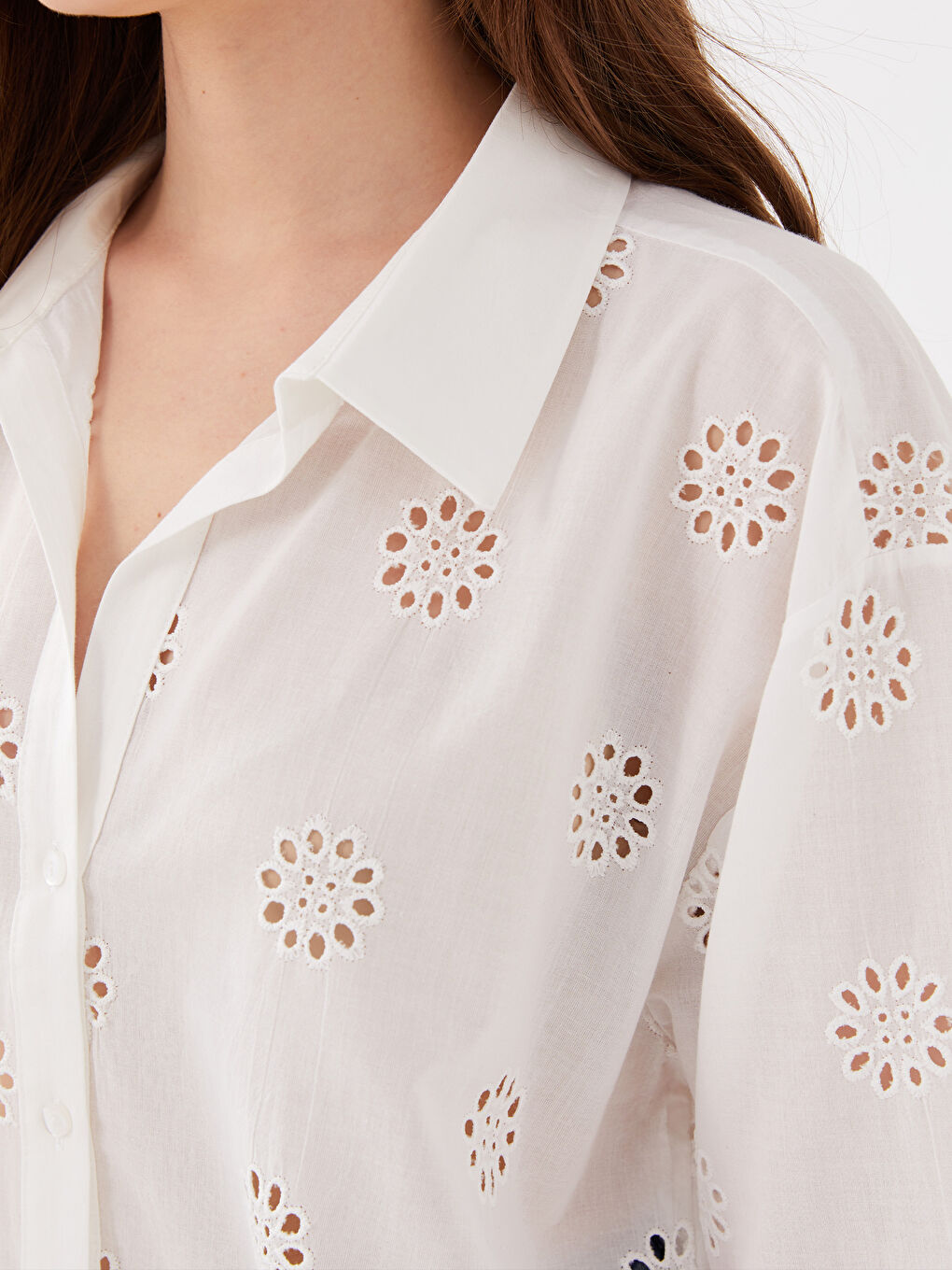 قميص واسع مخرّم تريكو للسيدات-3