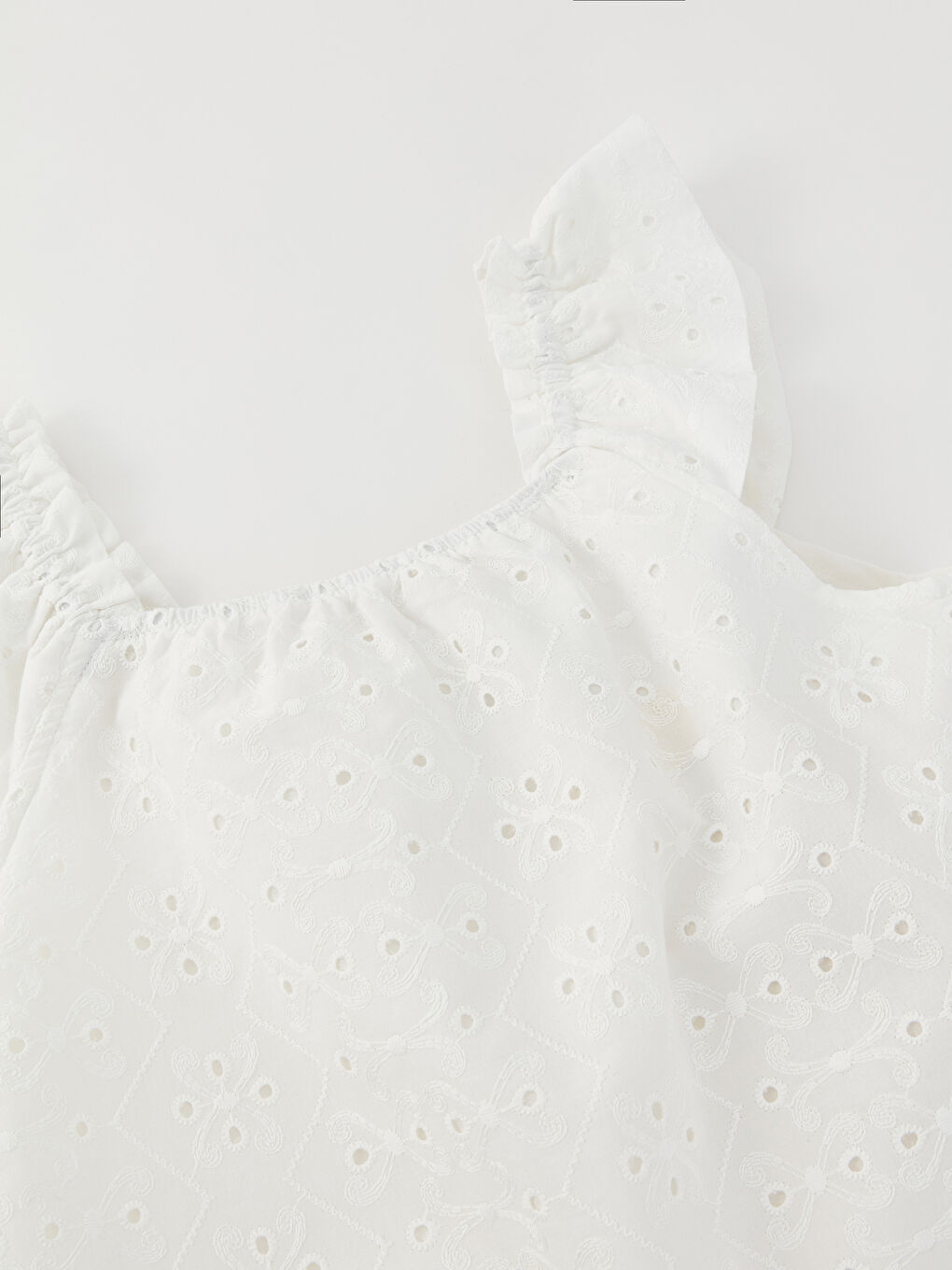 بلوزة بناتي بياقة مربعة بتفاصيل كِشكِش-2