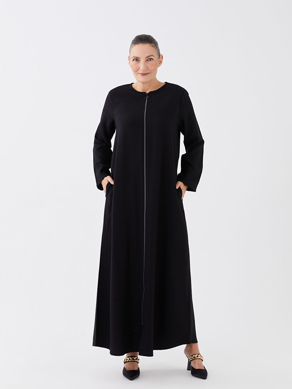 Siyah Bisiklet Yaka Düz Uzun Kollu Kadın Ferace