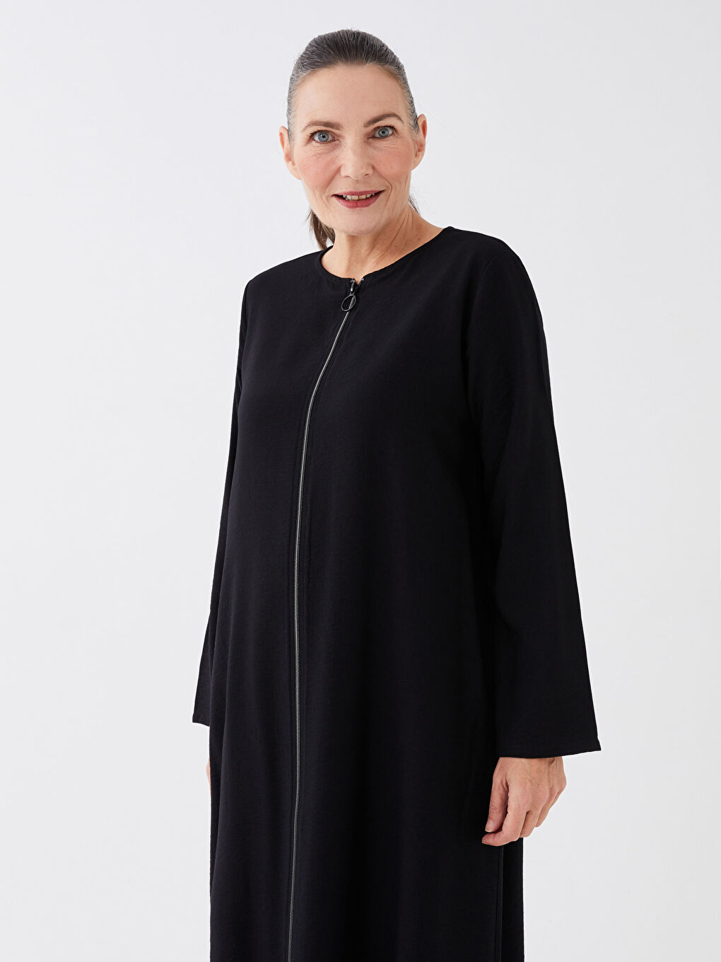 Siyah Bisiklet Yaka Düz Uzun Kollu Kadın Ferace-2