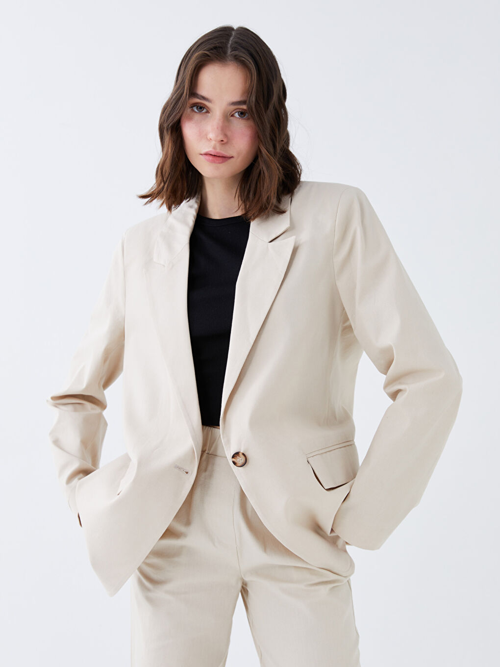 Однотонный пиджак с длинным рукавом для женщин