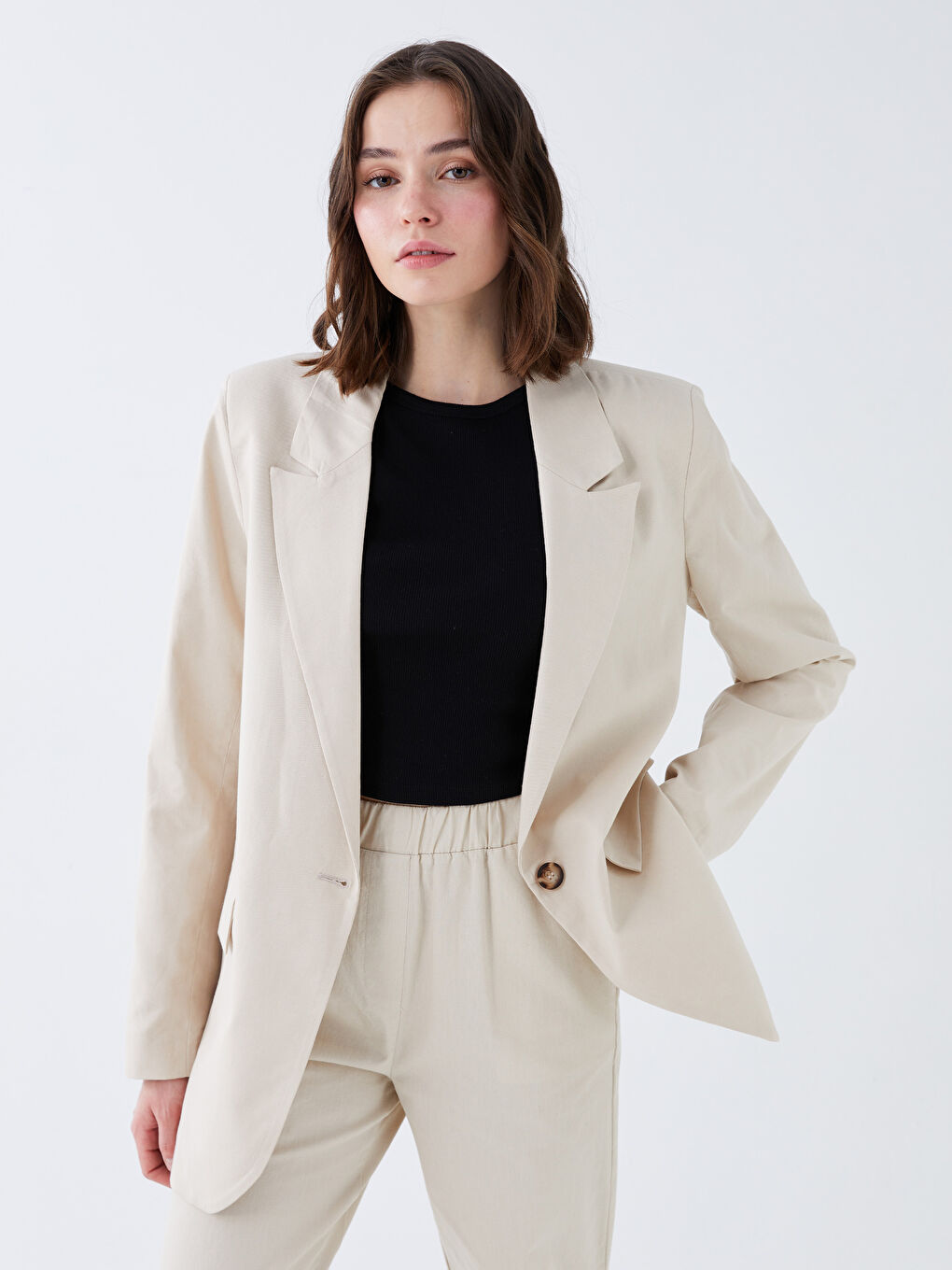 Однотонный пиджак с длинным рукавом для женщин-1