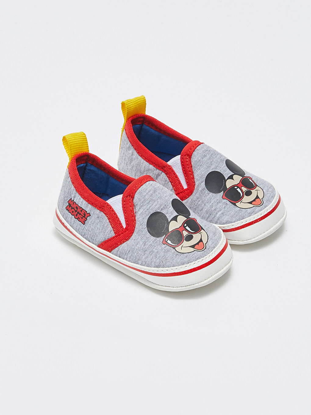 LCW STEPS Gri Mickey Mouse Baskılı Erkek Bebek Yürüme Öncesi Ayakkabı