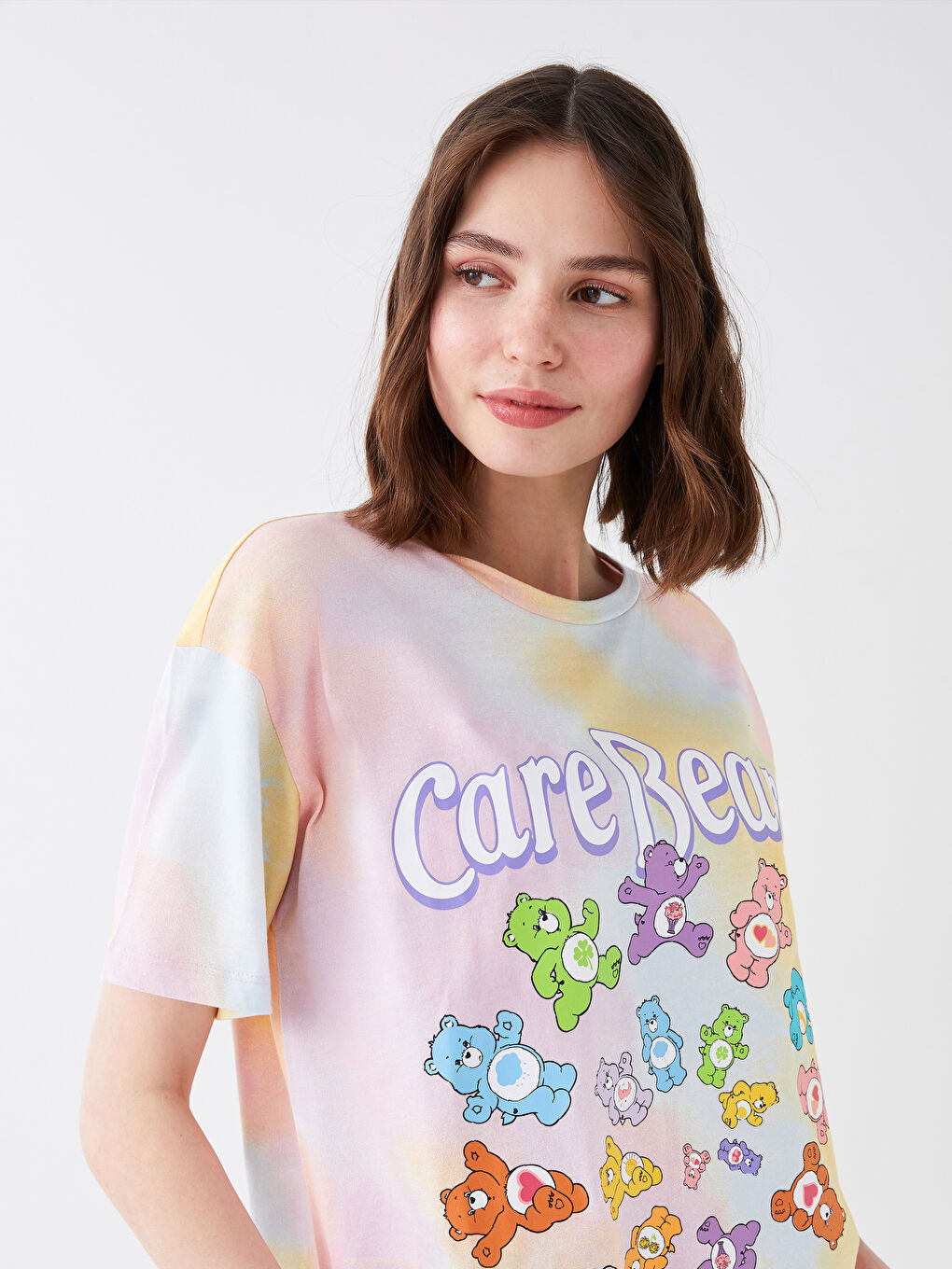 Pembe Bisiklet Yaka Care Bears Baskılı Kadın Tişört