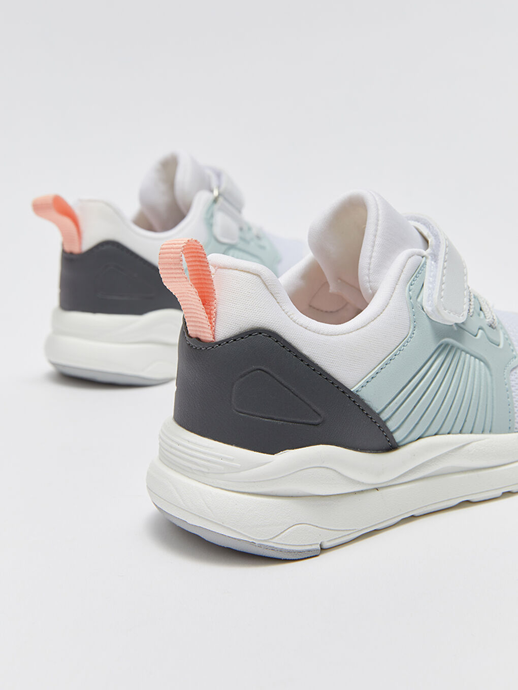 Beyaz Renk Bloklu Cırt Cırtlı Kız Bebek Spor Ayakkabı-4