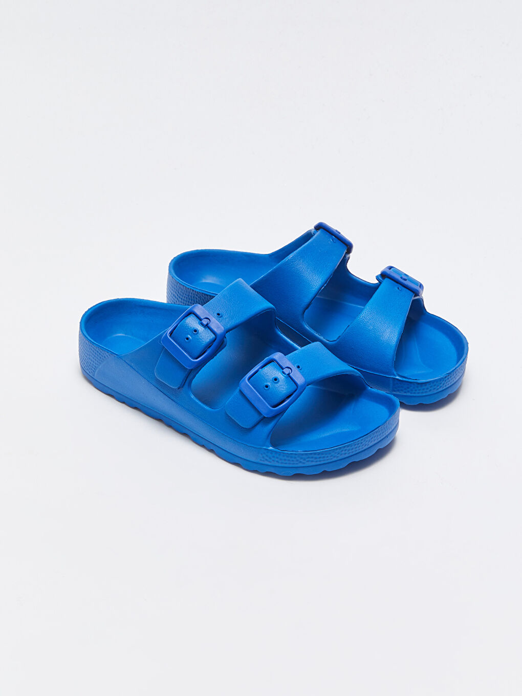 Mavi Toka Detaylı Çift Bantlı Erkek Çocuk Terlik