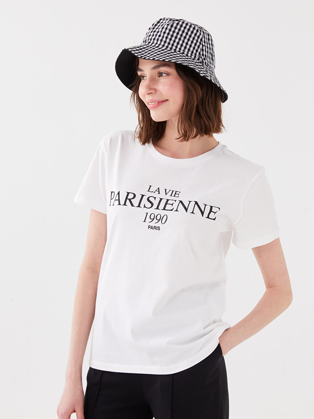 Beyaz Bisiklet Yaka Baskılı Kısa Kollu Kadın Tişört-1