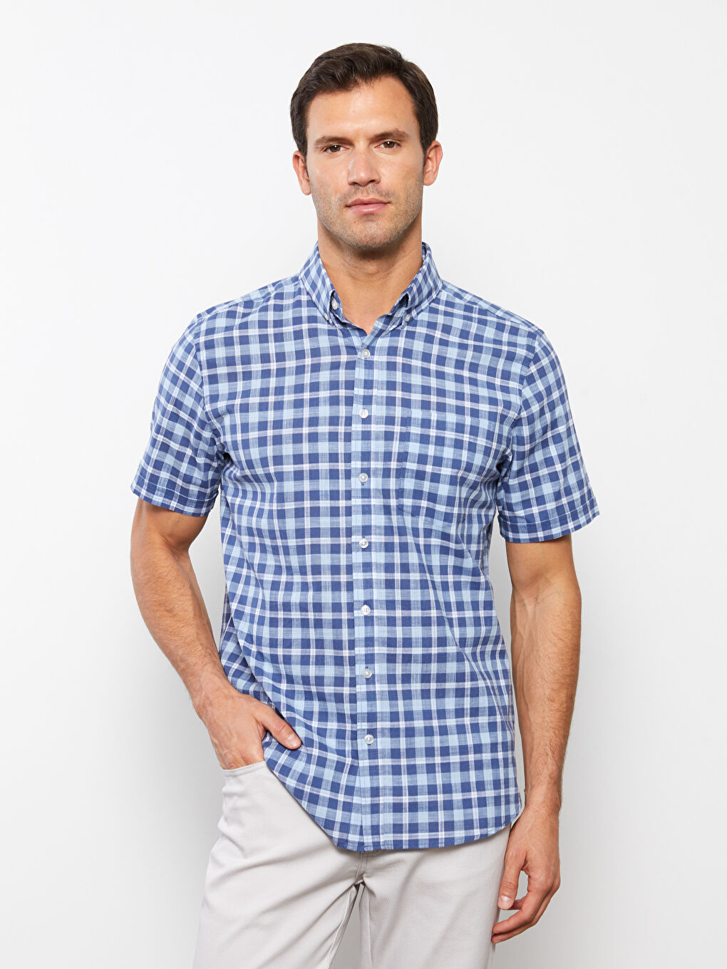 LCWAIKIKI Classic Regular Fit Short Sleeve Plaid Poplin Men's Shirt -S3FD04Z8-LN6