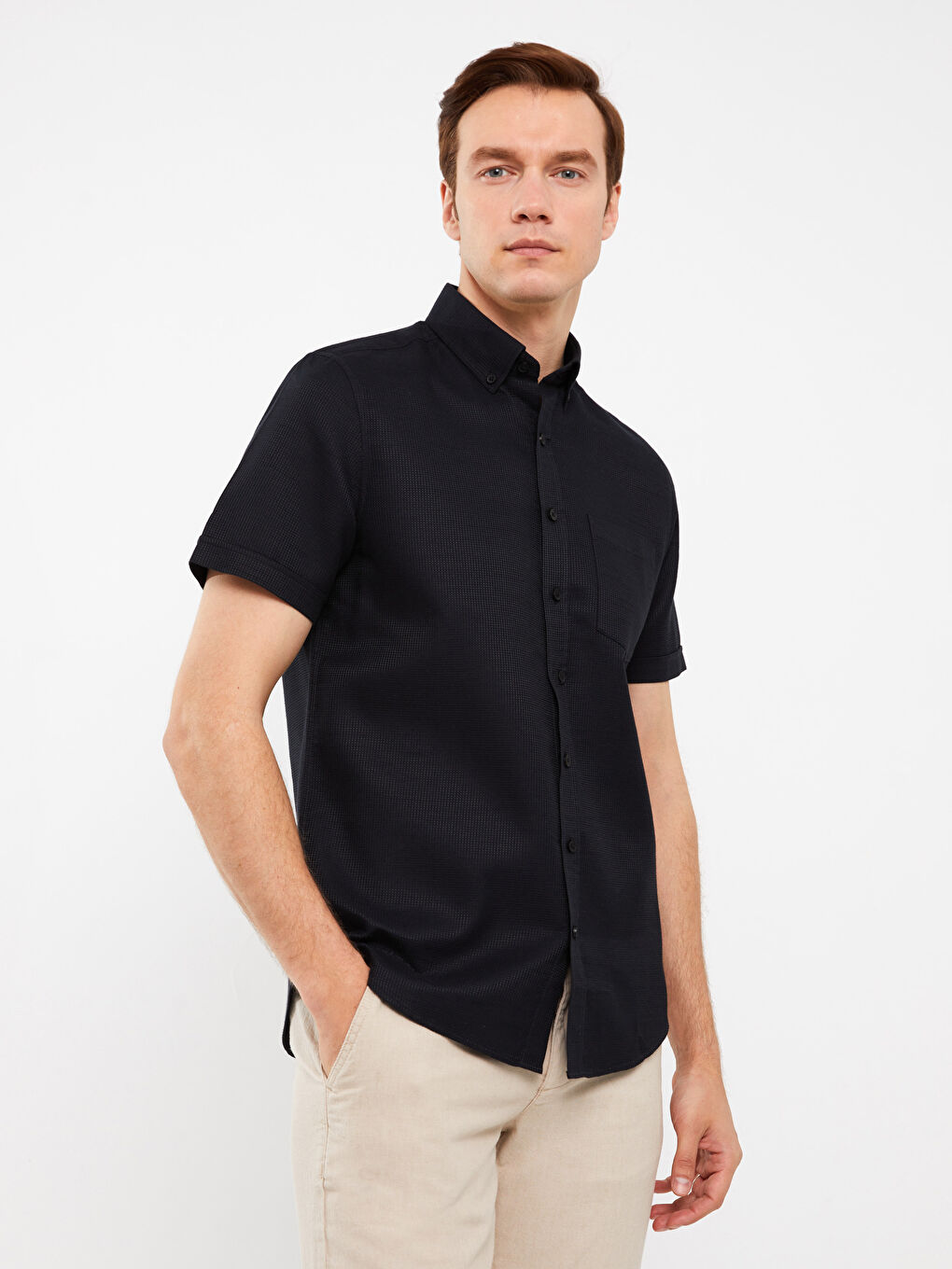 LCWAIKIKI كلاسيك کراس فیت ئاسایی قۆڵ کورت قوماشی دۆبی بۆ پیاوان -S3FD16Z8-CVL