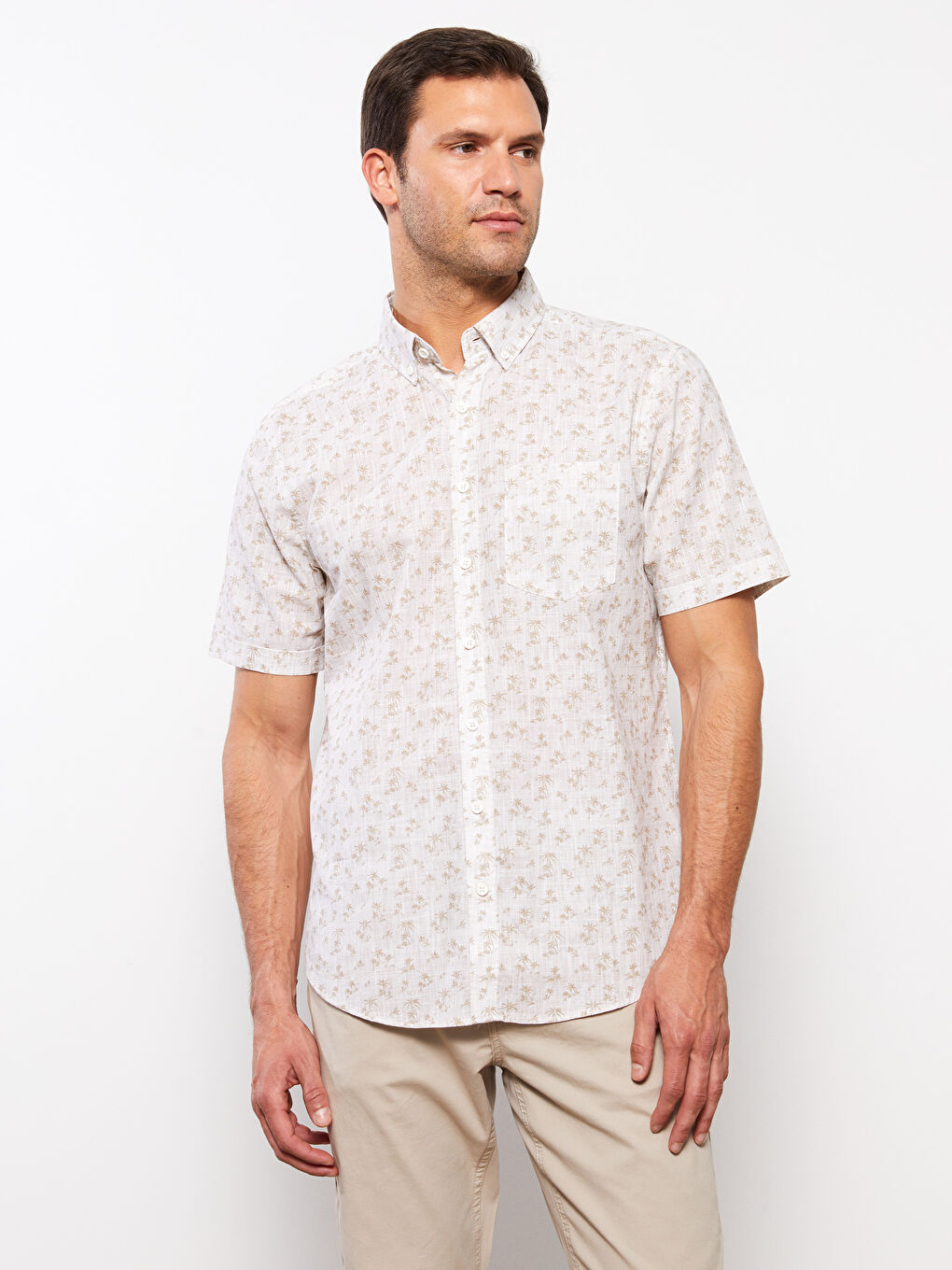 قميص بوبلين منقوش كم قصير بقصة عادية للرجال-1