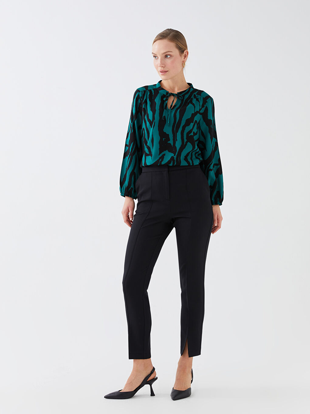 Брюки стандартного кроя с карманами для женщин-3