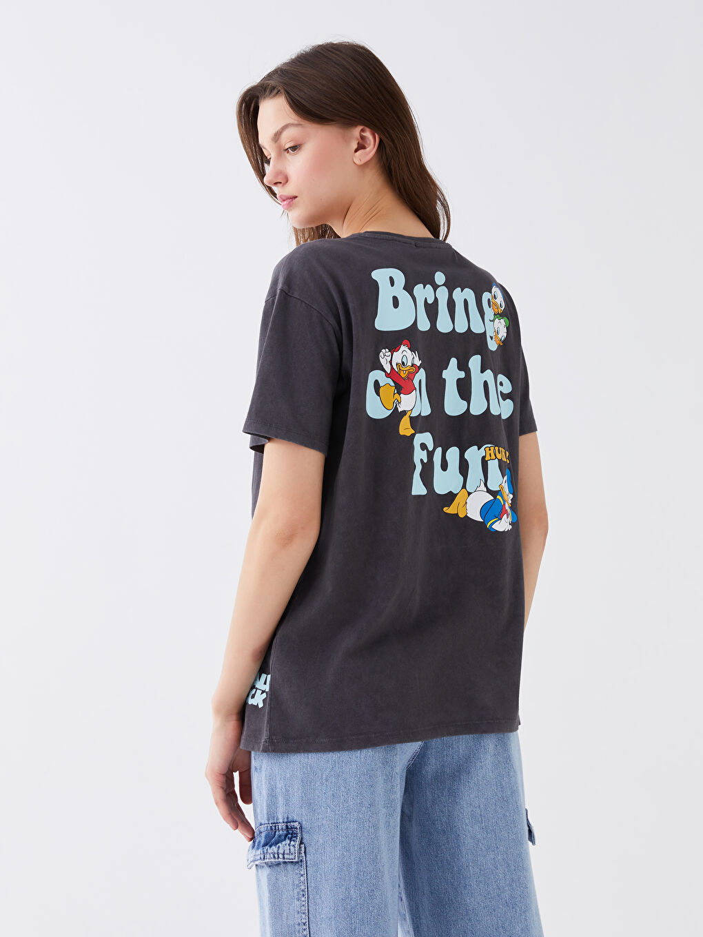 Antrasit Kadın Bisiklet Yaka Donald Duck Baskılı Tişört-1