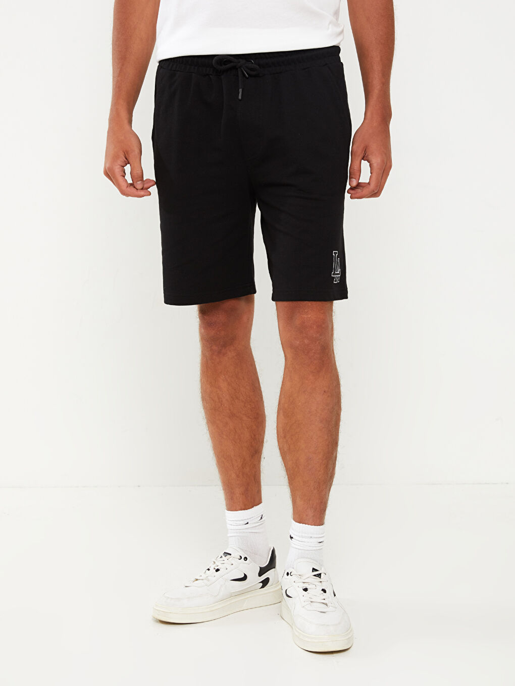 Siyah Standart Kalıp Erkek Şort-2