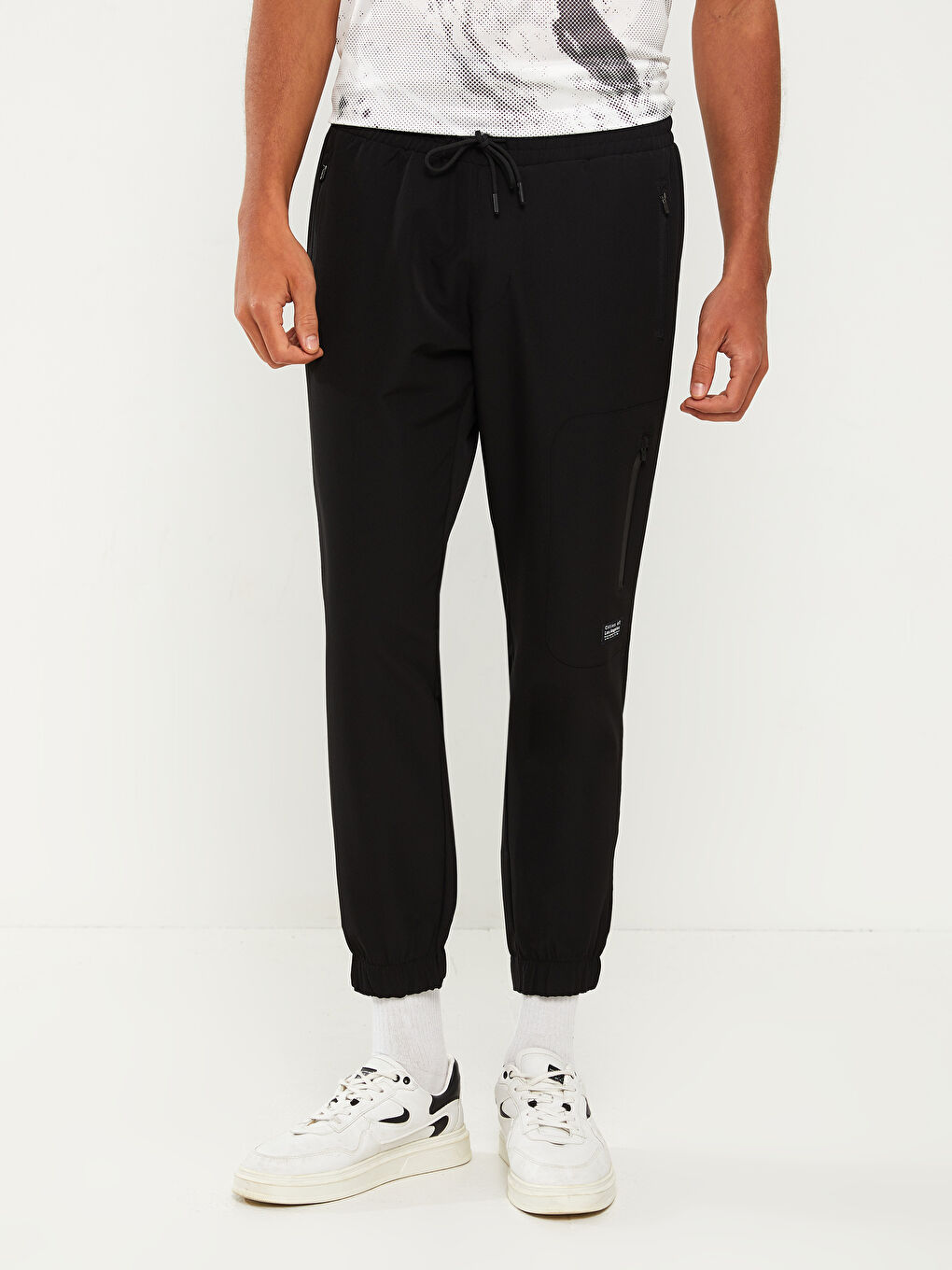 Siyah Standart Kalıp Erkek Jogger Pantolon-3