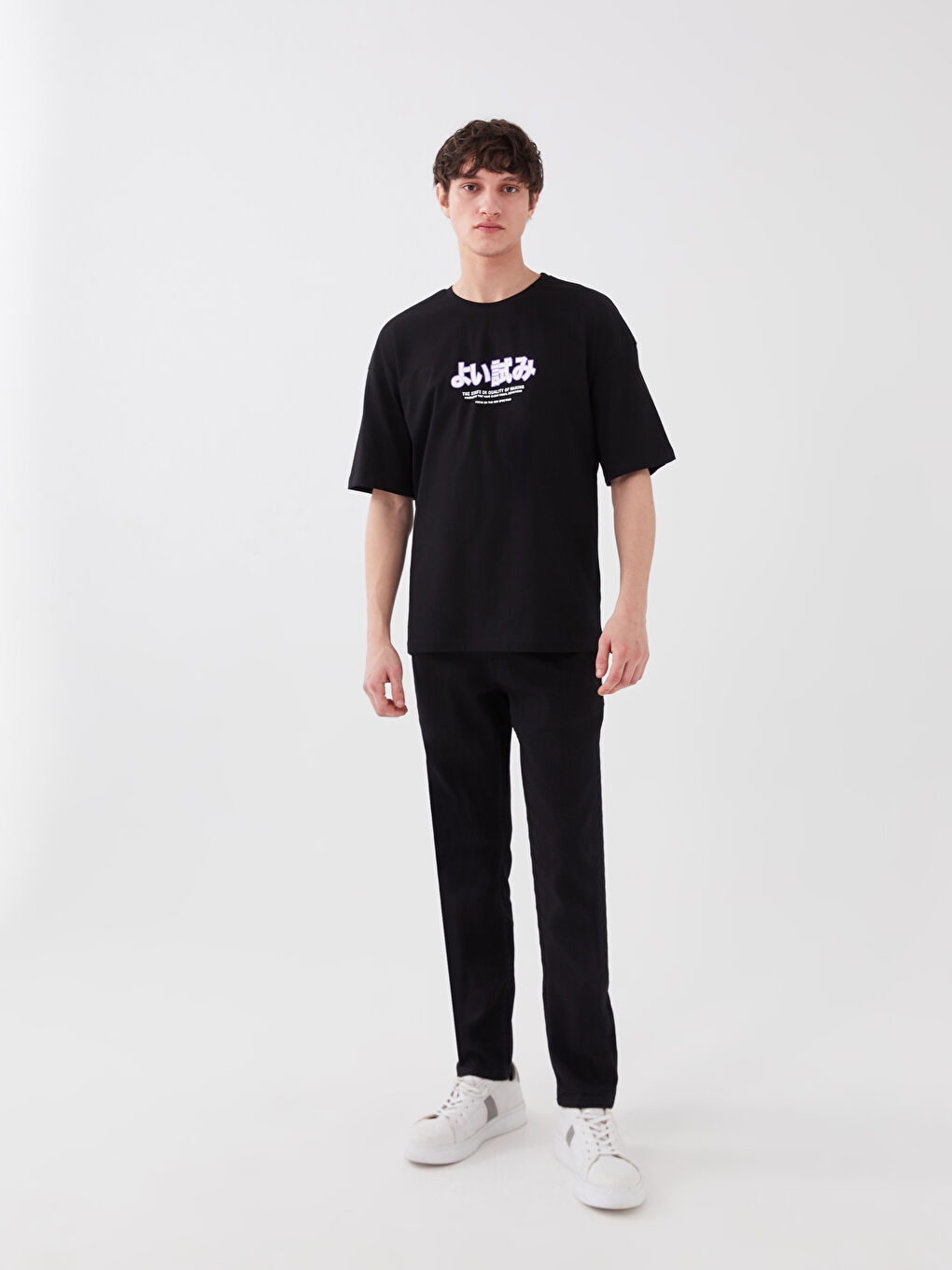 Siyah Bisiklet Yaka Kısa Kollu Baskılı Penye Erkek Tişört-2