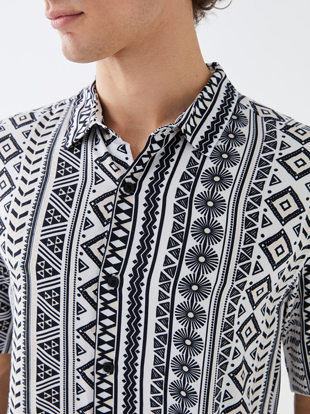 Ekru Regular Fit Kısa Kollu Desenli Erkek Gömlek-3