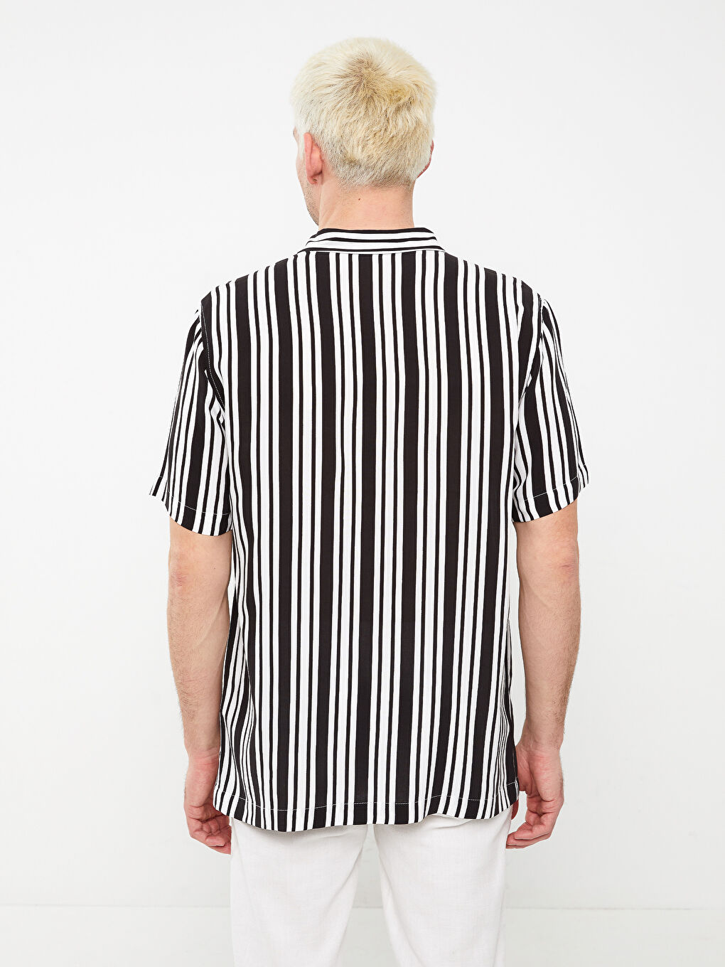 Siyah Regular Fit Kısa Kollu Çizgili Erkek Gömlek-4