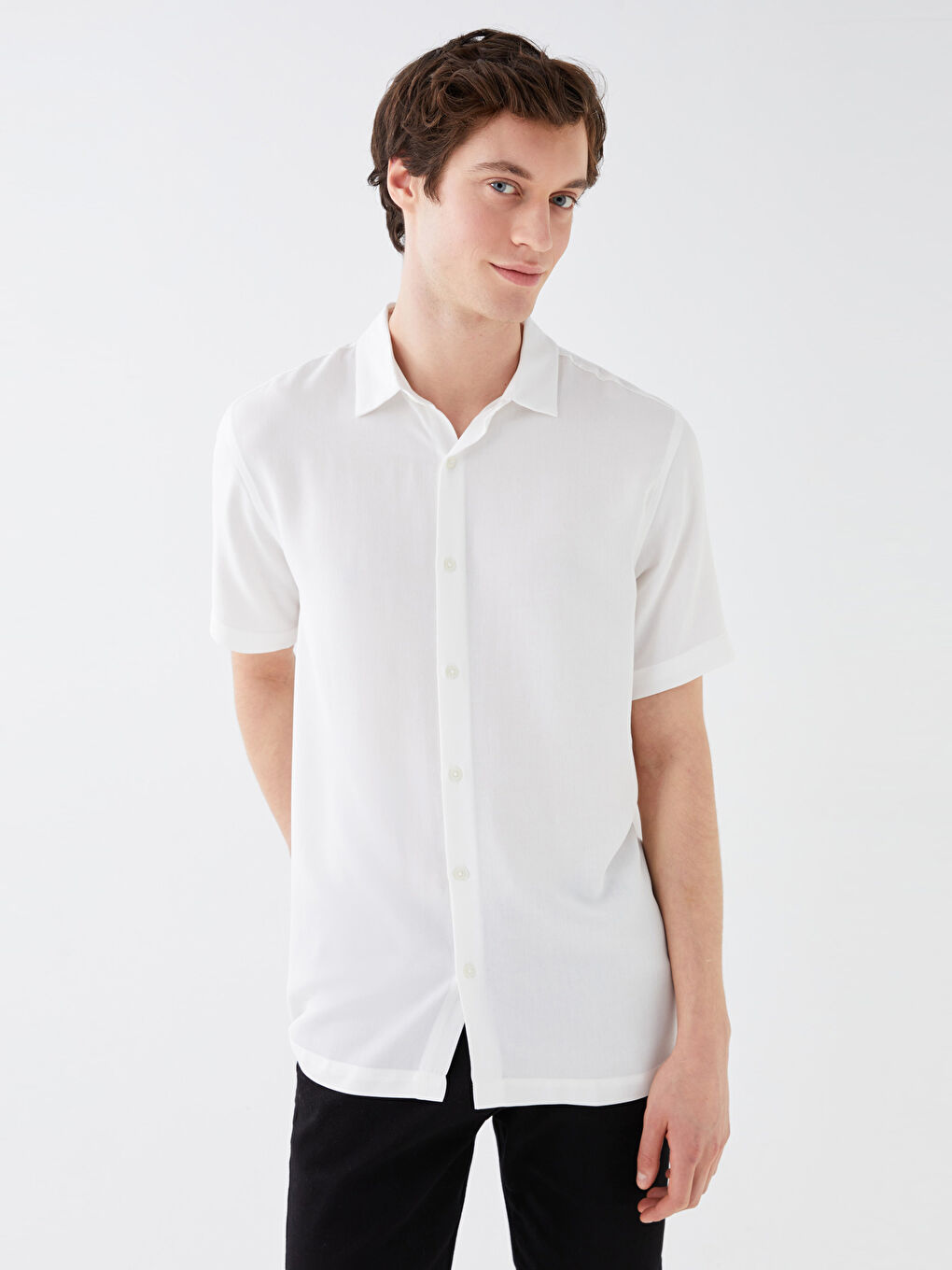 Beyaz Regular Fit Kısa Kollu Viskon Erkek Gömlek-1