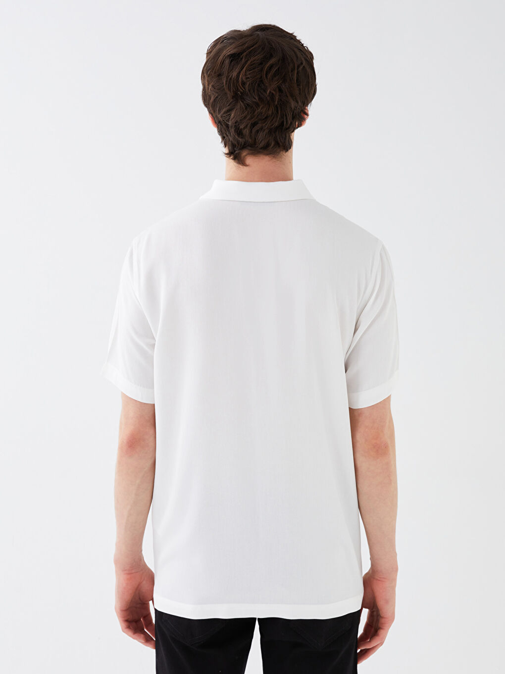 Beyaz Regular Fit Kısa Kollu Viskon Erkek Gömlek-4