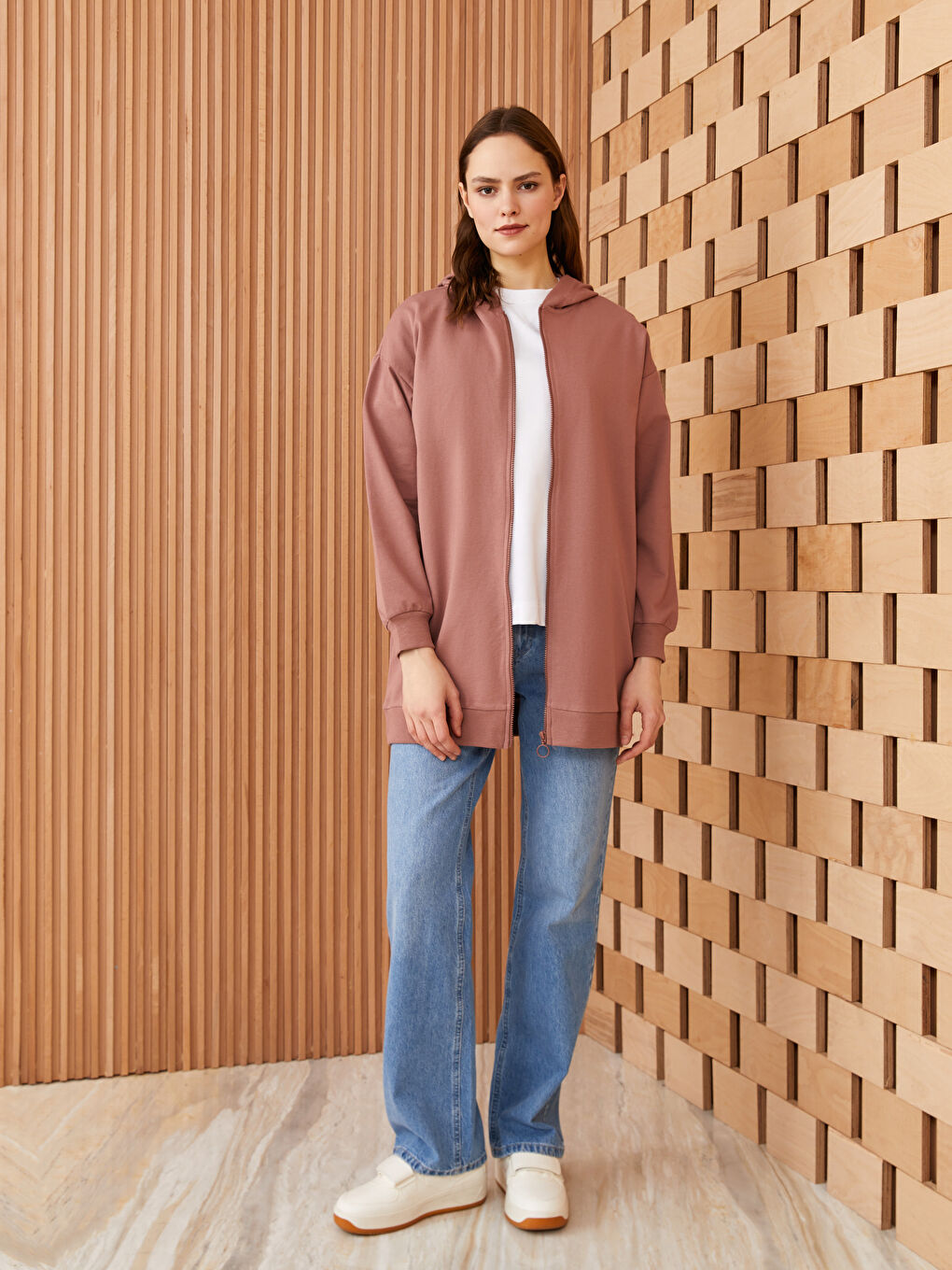 Kahverengi Kapüşonlu Düz Uzun Kollu Oversize Kadın Spor Hırka-2