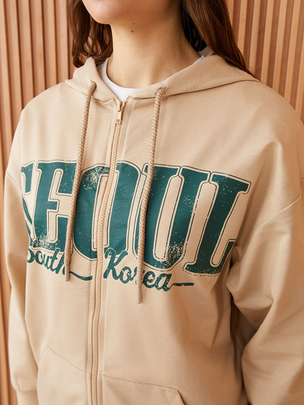 Bej Kapüşonlu Baskılı Uzun Kollu Oversize Kadın Spor Hırka-3