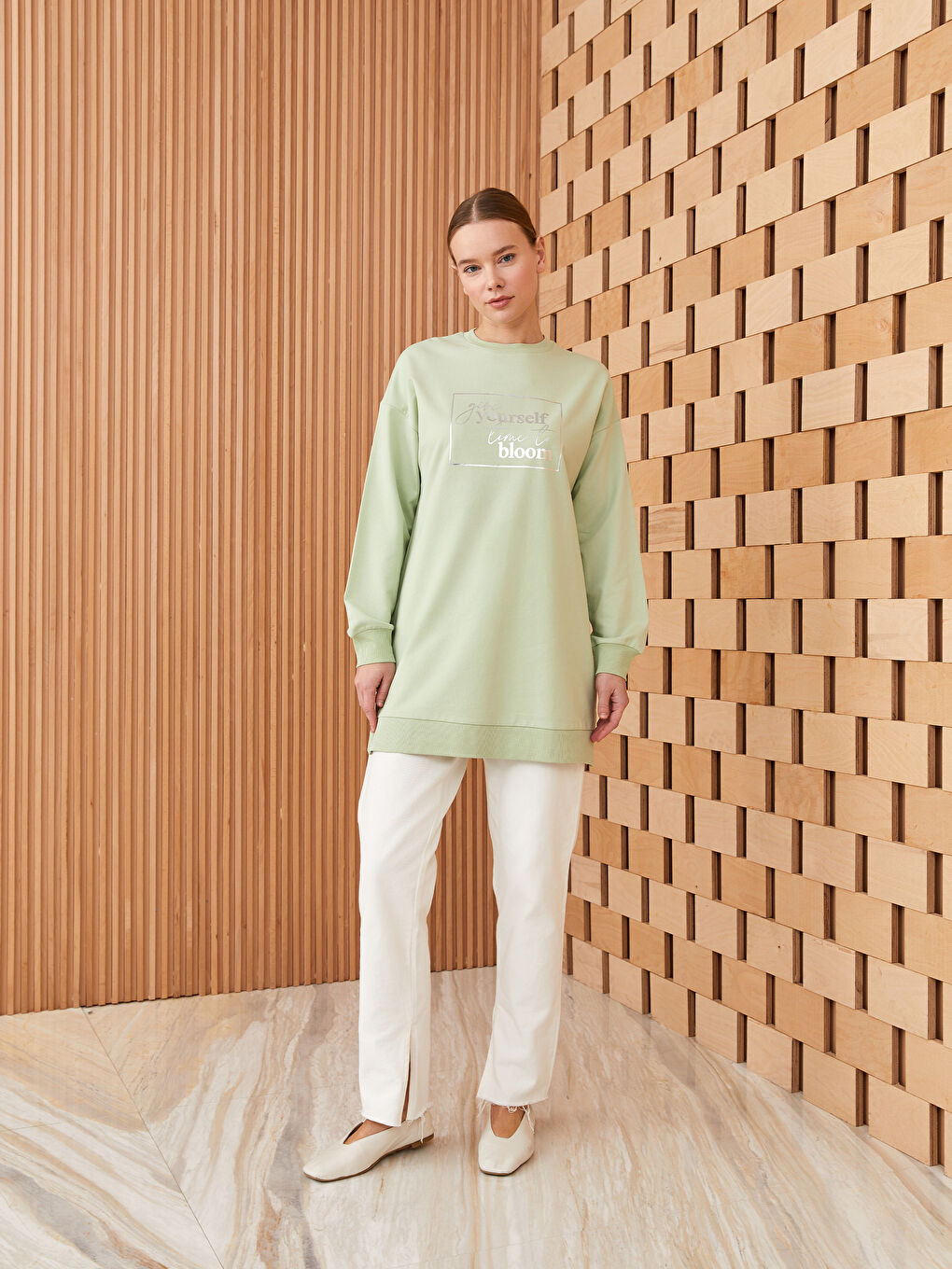 تونيك سويتشيرت نسائي بطباعة بياقة دائرية وكم طويل-2