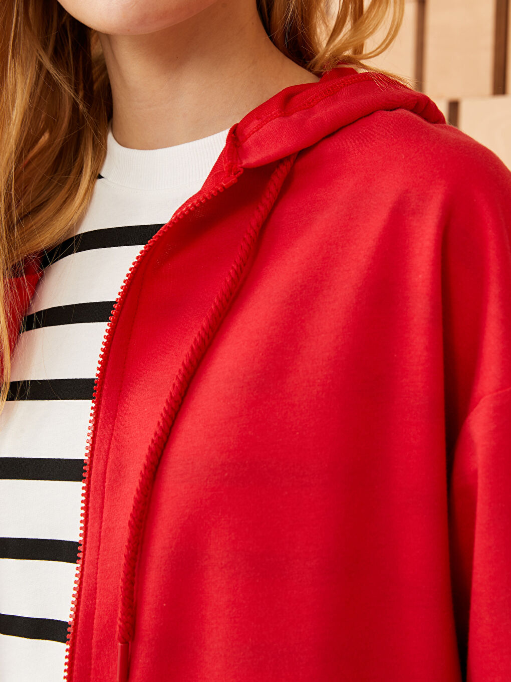 Kırmızı Kapüşonlu Düz Uzun Kollu Oversize Kadın Spor Hırka-3