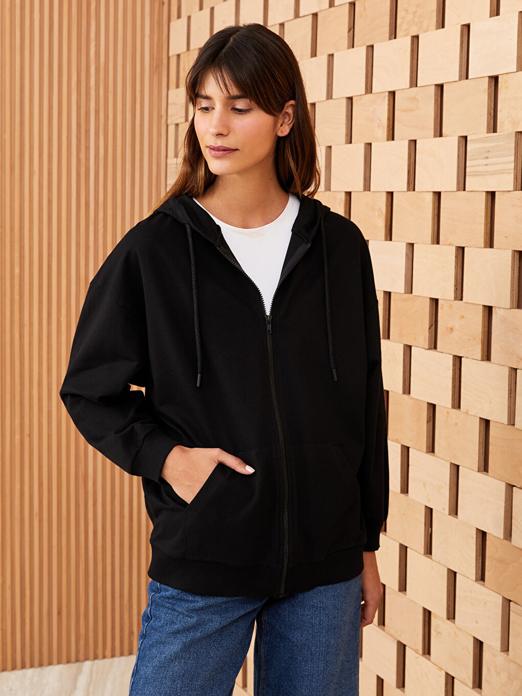 كارديجان رياضي واسع كم طويل بكابوش للسيدات