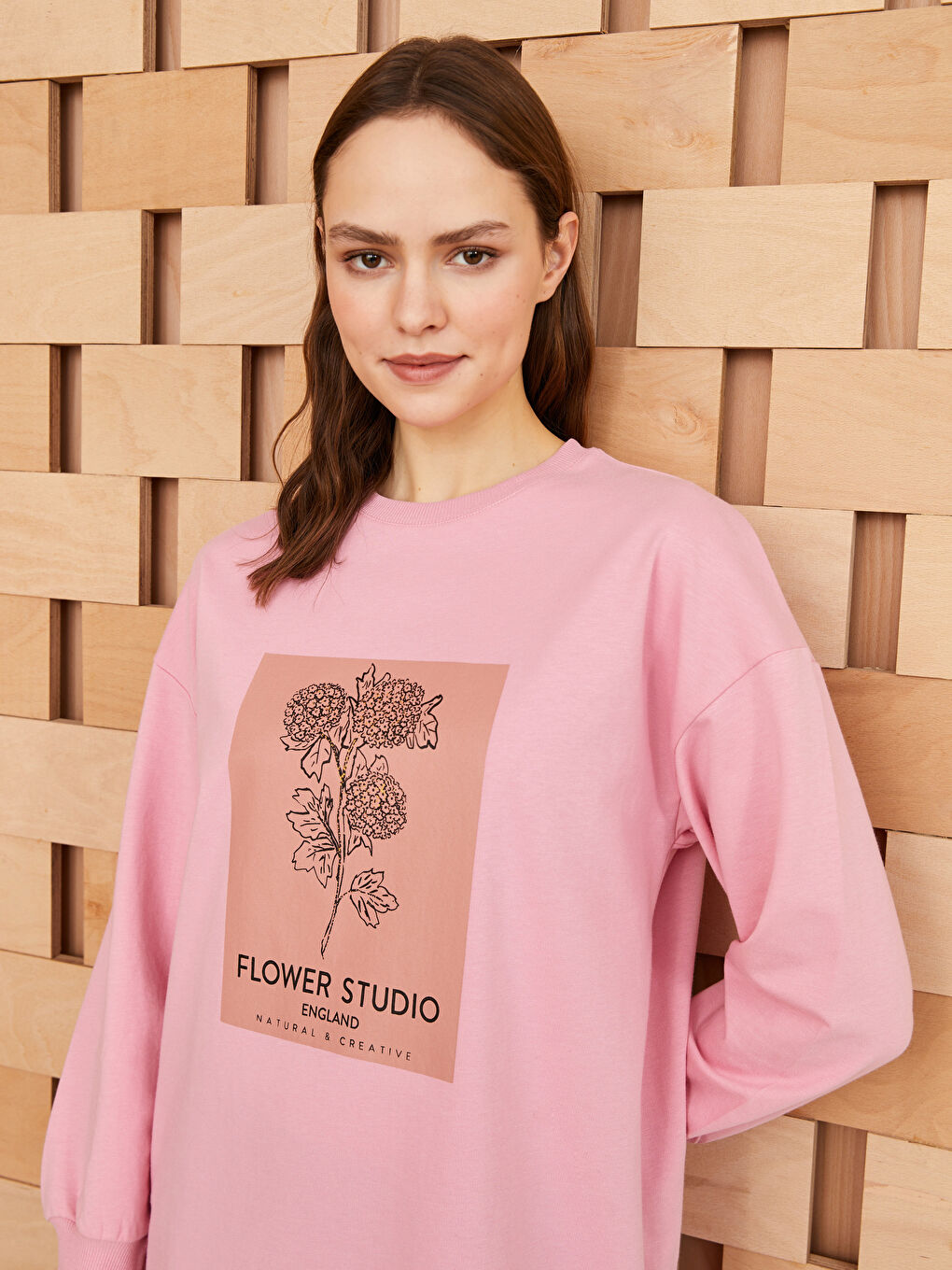 Pembe Kadın Bisiklet Yaka Baskılı Uzun Kollu Sweatshirt Tunik