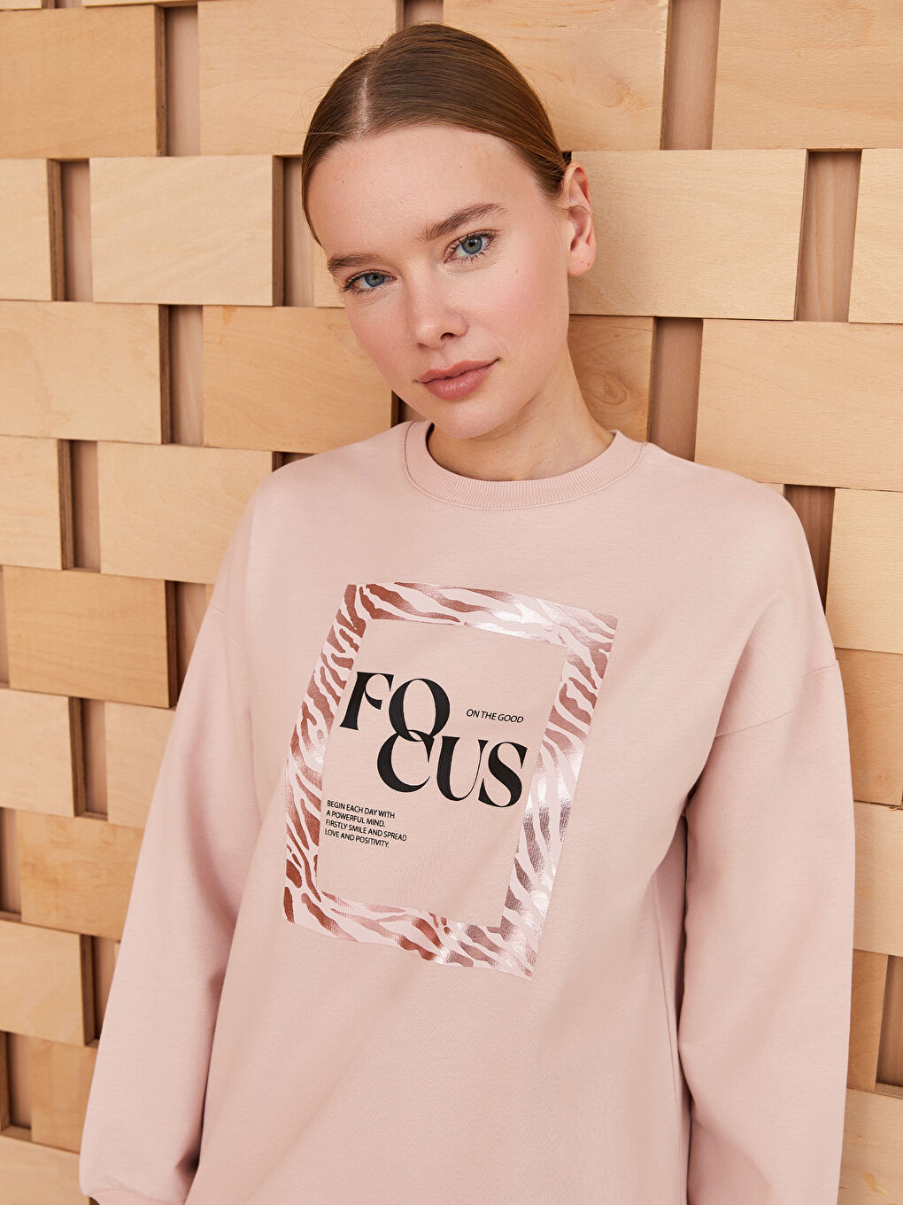 Pembe Bisiklet Yaka Baskılı Uzun Kollu Oversize Kadın Sweatshirt Tunik