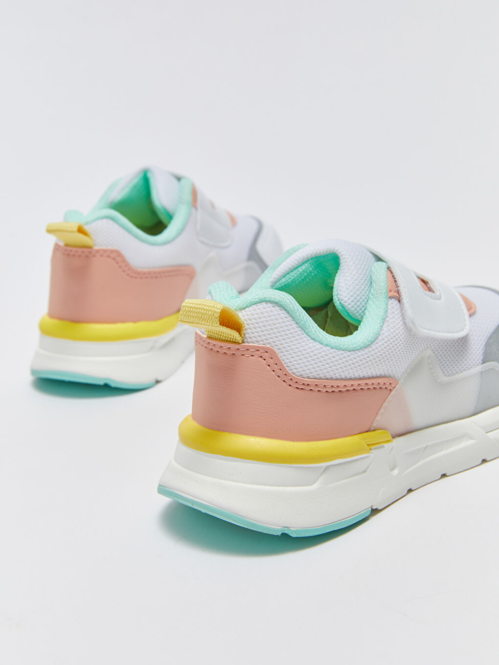 LCW STEPS Hook and Loop Baby Girls' Sneakers -S3FF21Z1-J5E