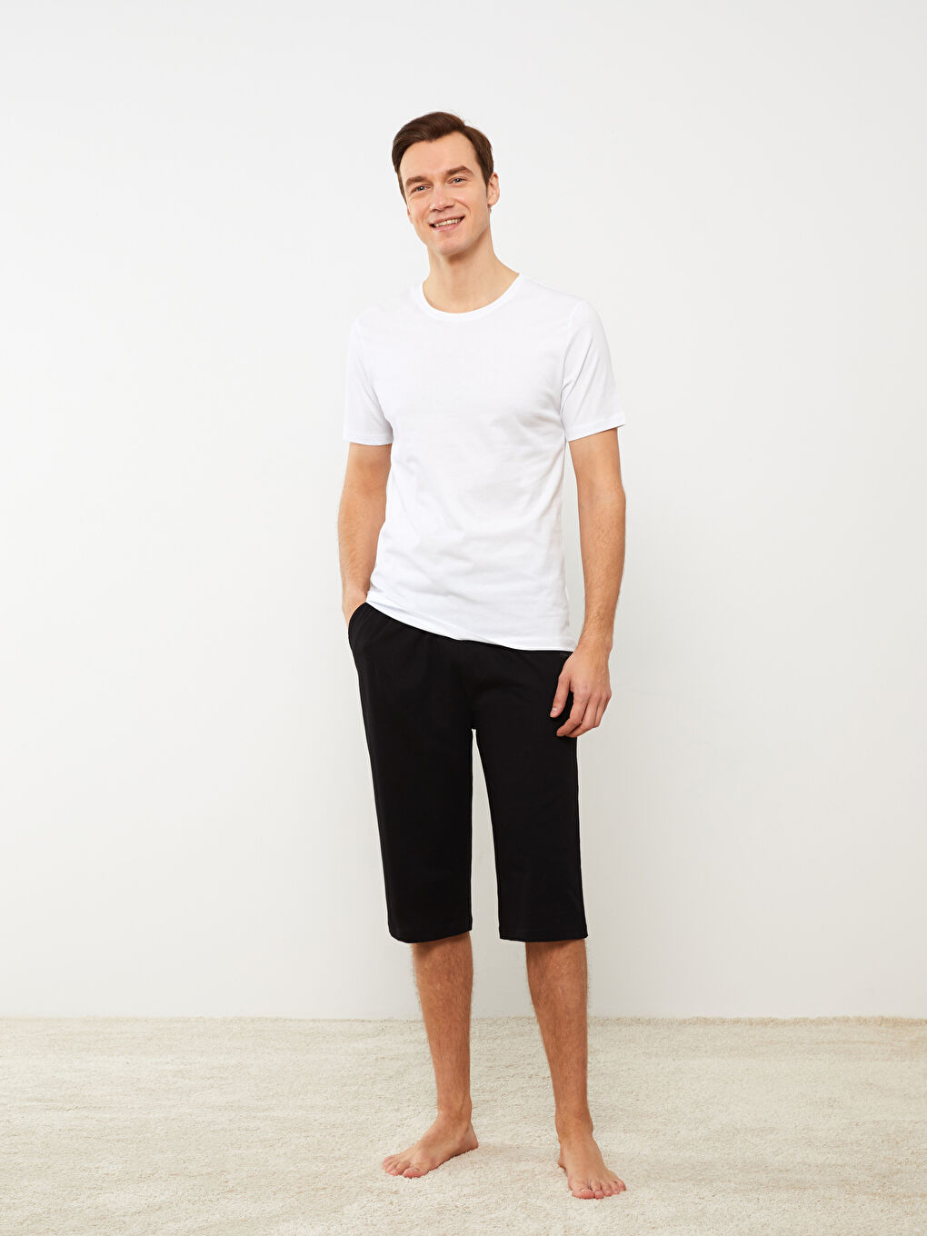 فيست كم قصير بياقة دائرية للرجال-3