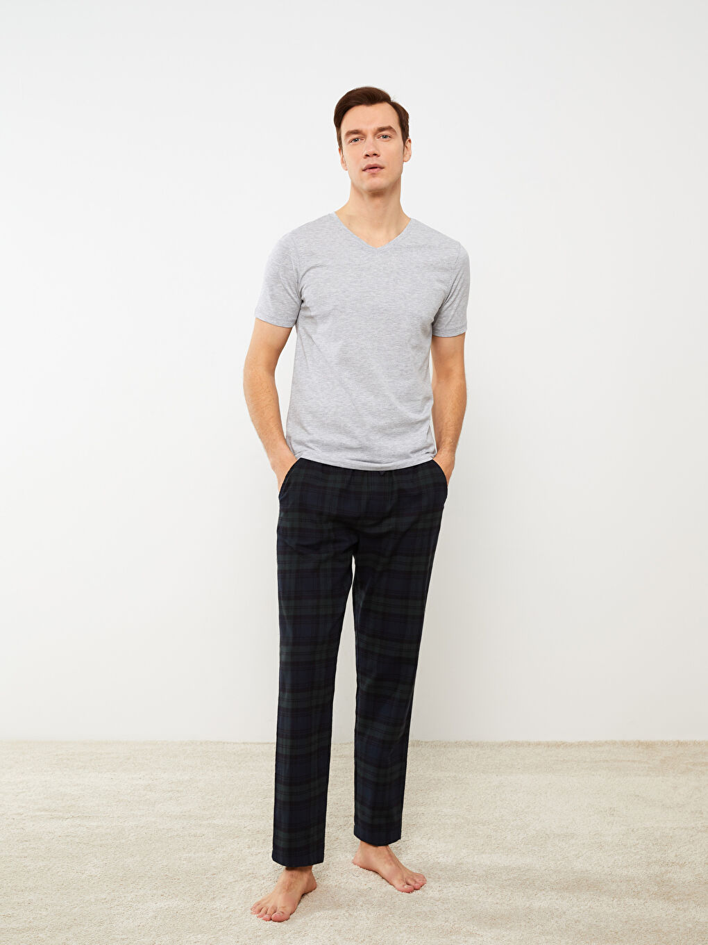 Gri V Yaka Kısa Kollu Erkek Atlet-2