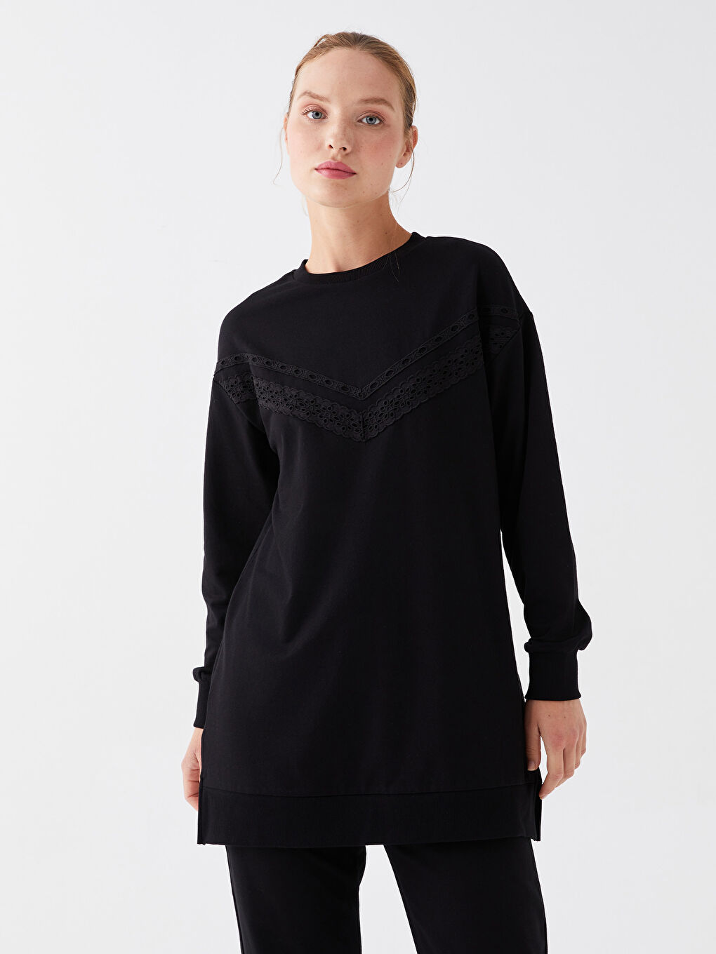 Crew Neck Embroidered Long Sleeve Oversize Women's Sweatshirt Tunic-1