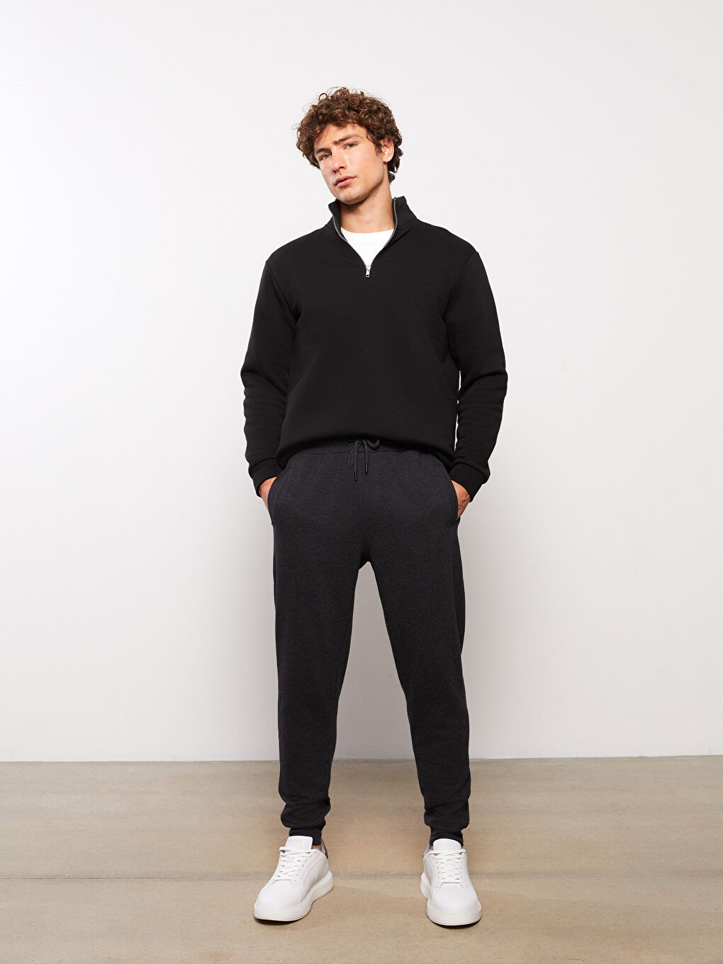 LC Waikiki Slim Fit Men's Jogger Sweatpants -S3FG24Z8-L8N