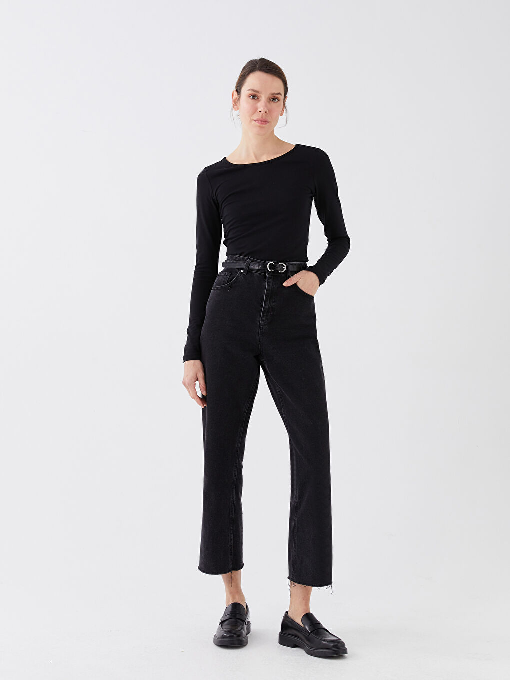 Әйелдерге арналған ұзын жеңді өрнексіз дөңгелек жағалы футболка-3