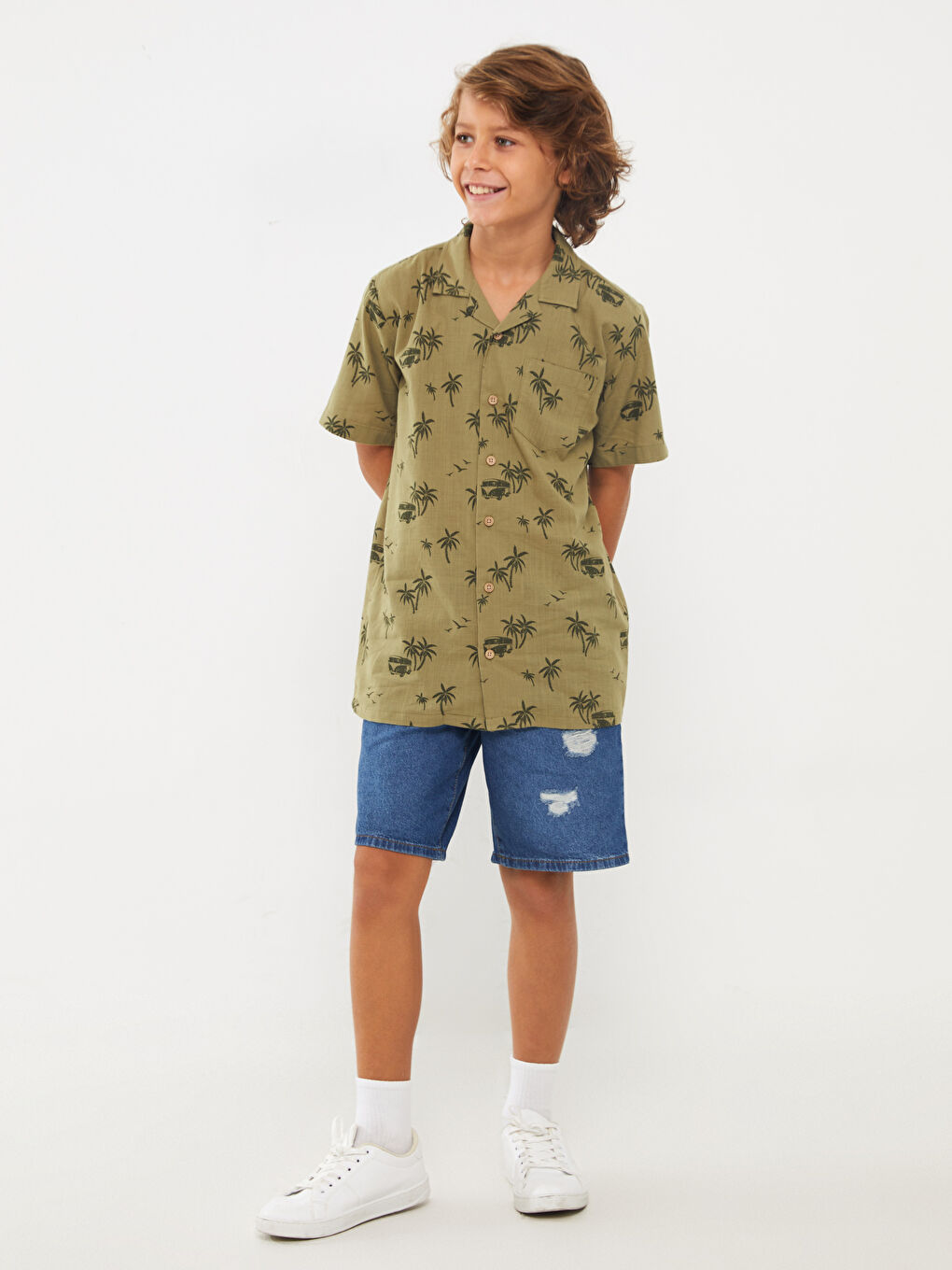 Short en jean garçon avec détails déchirés-1