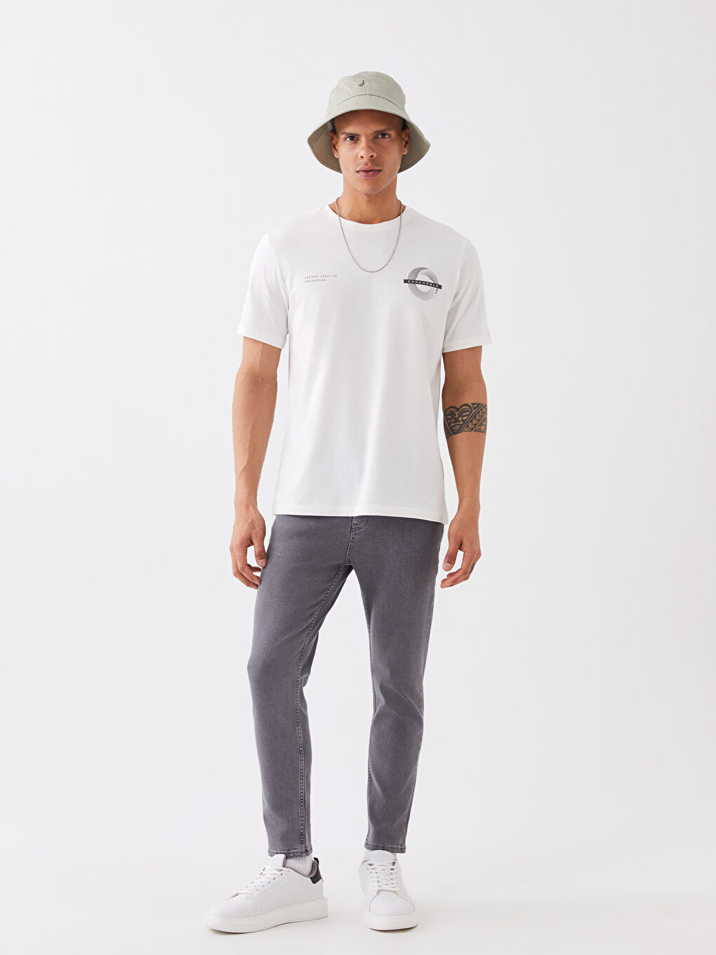 تيشيرت رجالي ياقة دائرية كم قصير مطبوع قطن ممشط-2