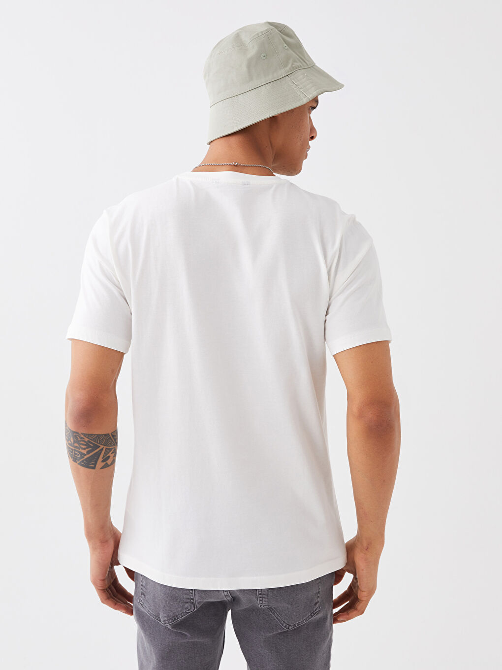 تيشيرت رجالي ياقة دائرية كم قصير مطبوع قطن ممشط-4