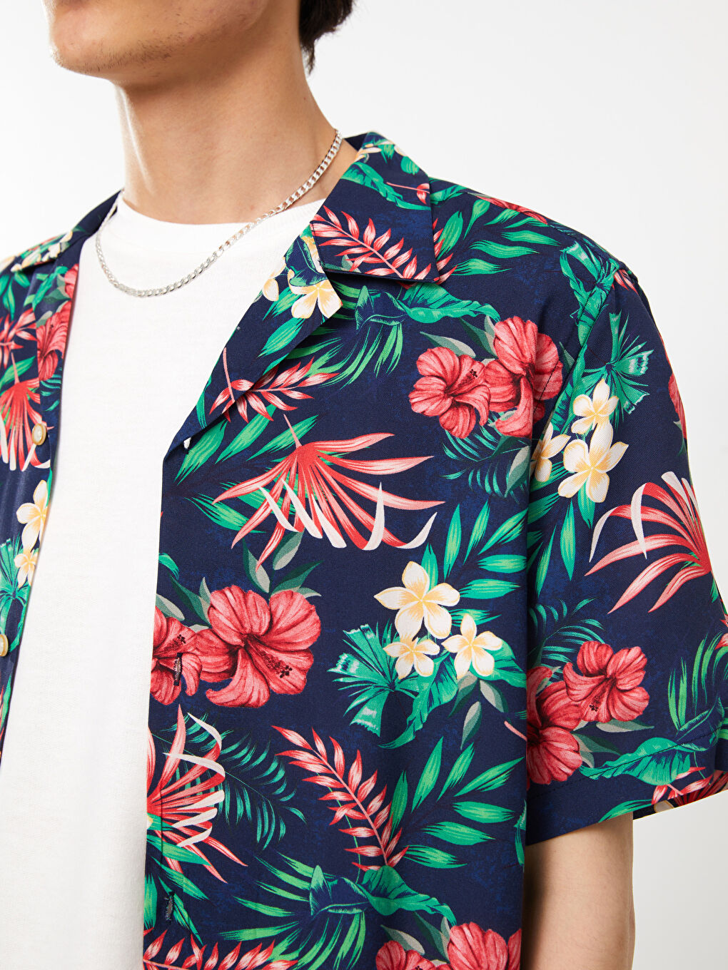 Karışık Regular Fit Kısa Kollu Desenli Viskon Erkek Gömlek-3