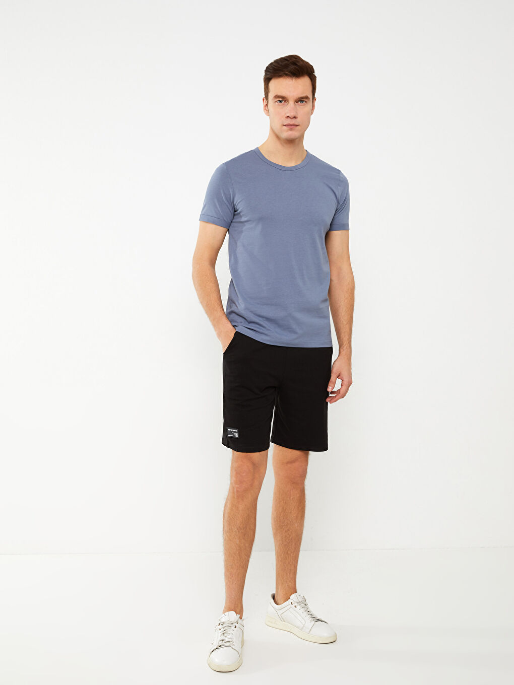 Siyah Standart Kalıp Erkek Şort-1