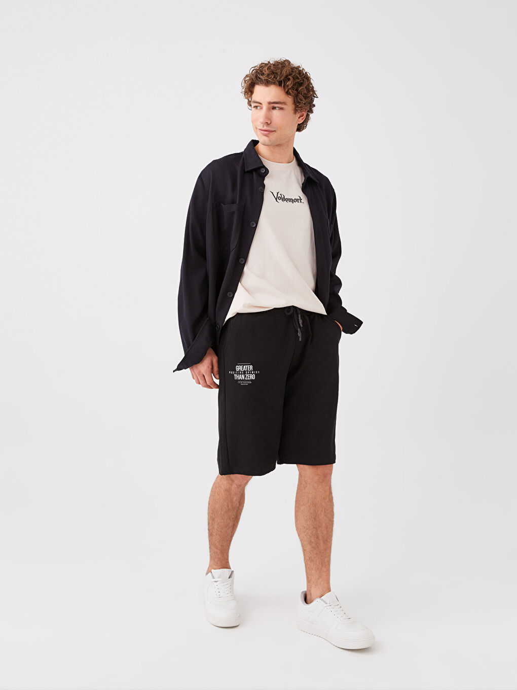 Siyah Standart Kalıp Erkek Şort