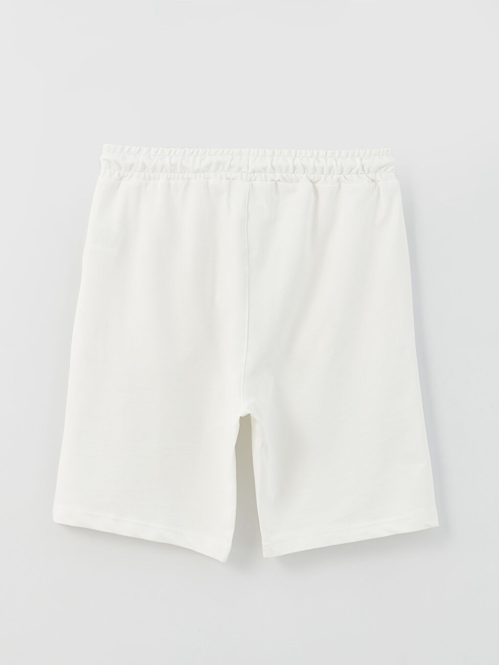Beyaz Rahat Kalıp Erkek Bermuda Şort-6