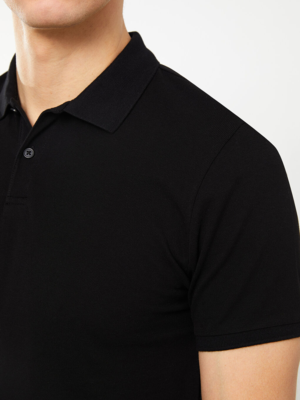 Siyah Polo Yaka Kısa Kollu Erkek Tişört-3