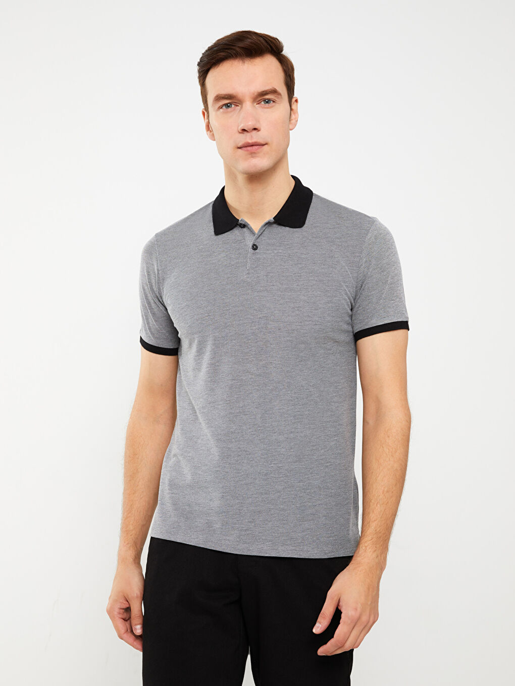 Siyah Polo Yaka Kısa Kollu Erkek Tişört
